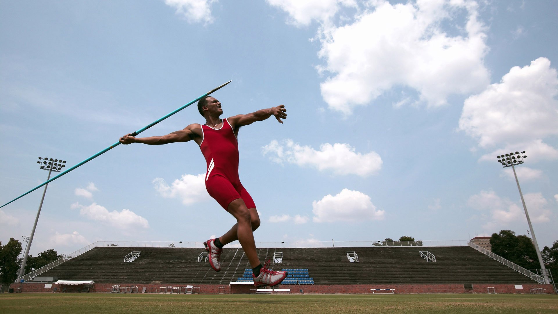 橄榄球文化进驻博物馆展览，橄榄球大赛